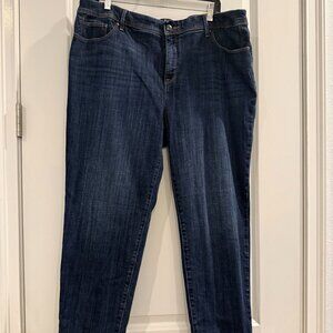 CHICO'S GIRLFRIEND JEANS IN DARK WASH WITH STRAIGHT LEG